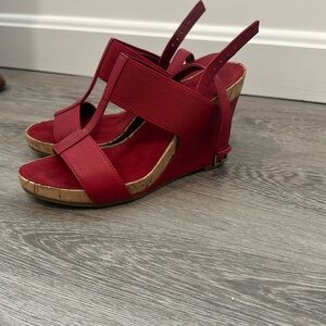 Summer wedges